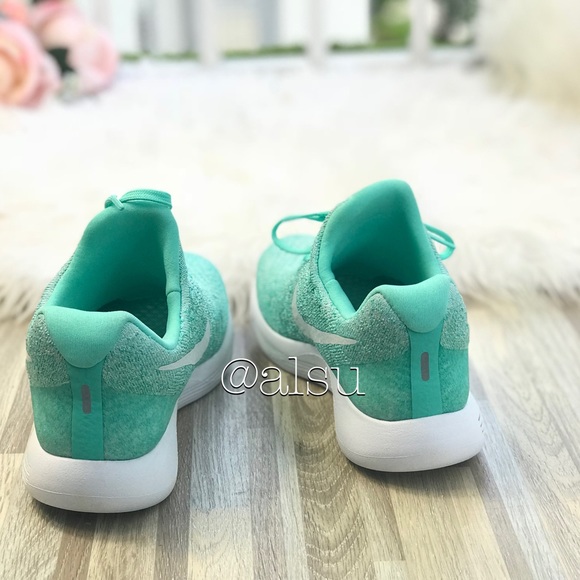 NWT Nike Lunarepic Low Flyknit 2 Hyper Turg WMNS - Picture 4 of 6